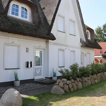 Feriehus Ferienhaeuser Doppelhaushaelfte Hahn