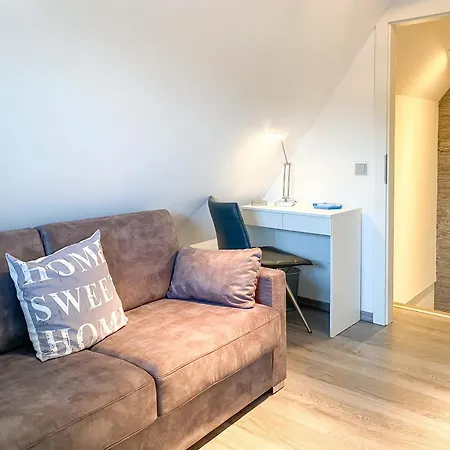 Ferienhaeuser Doppelhaushaelfte Hahn Holiday home *