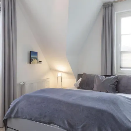 Ferienhaeuser Doppelhaushaelfte Hahn Holiday home