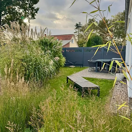 Ferienhaeuser Doppelhaushaelfte Hahn Feriehus